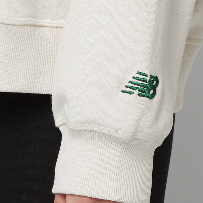 New Balance Wmns Athletics French Terry Crest Crew beige 90692 6