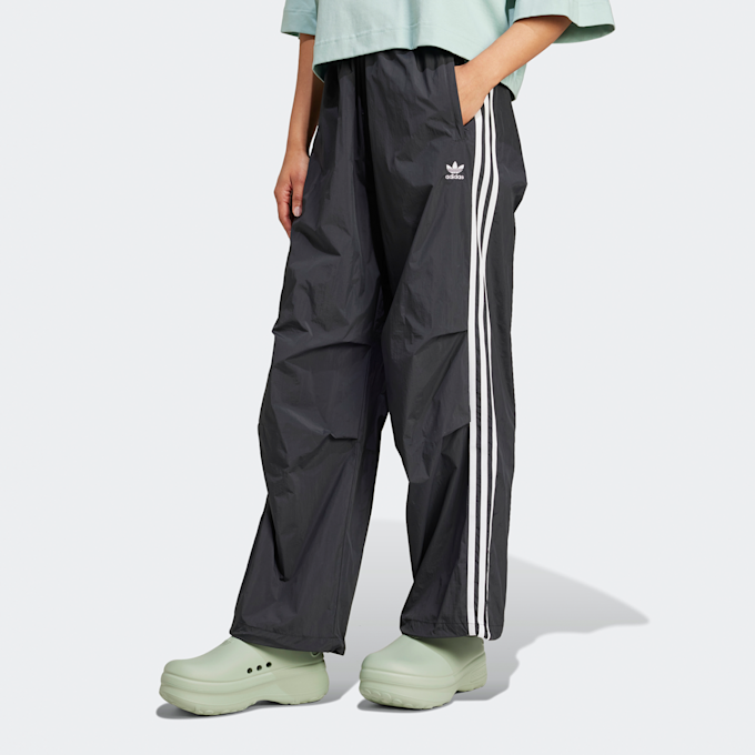 adidas Originals 3-Stripes Parachute Pants zwart 86360 2