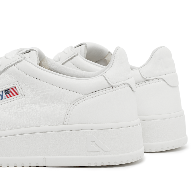 Autry Wmns Medalist Low white 85339 5