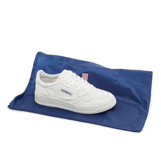 Autry Wmns Medalist Low wit 85339 8