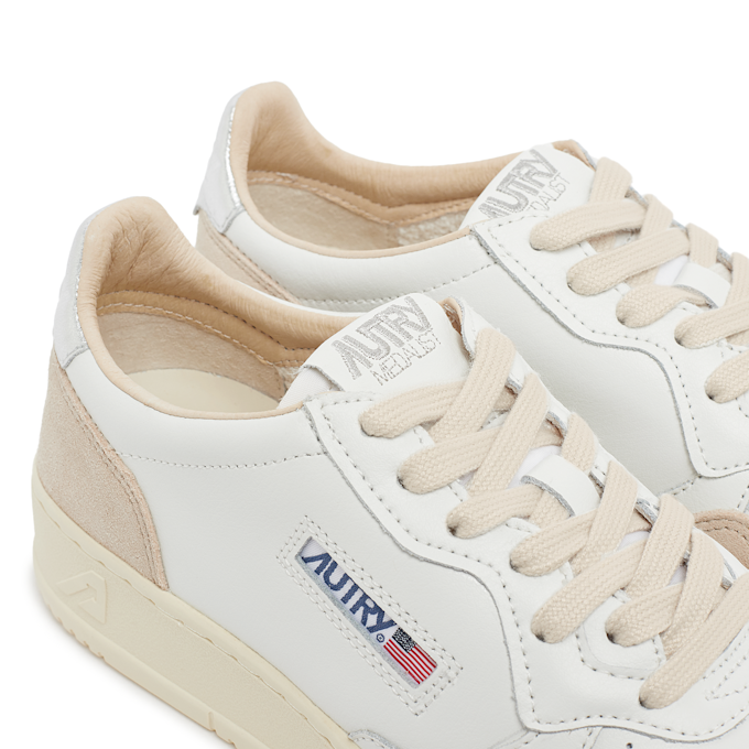 Autry Wmns Medalist Low beige 90037 6