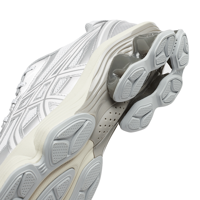 ASICS SportStyle Wmns Gel-Kinetic Fluent white 90046 8