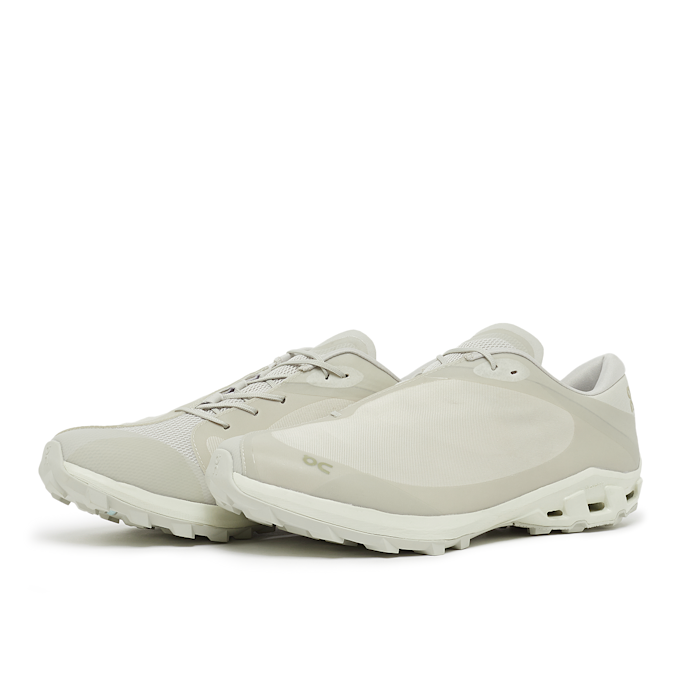 On x PAF Cloudventure Peak beige 85538 1