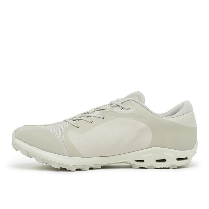 On x PAF Cloudventure Peak beige 85538 3