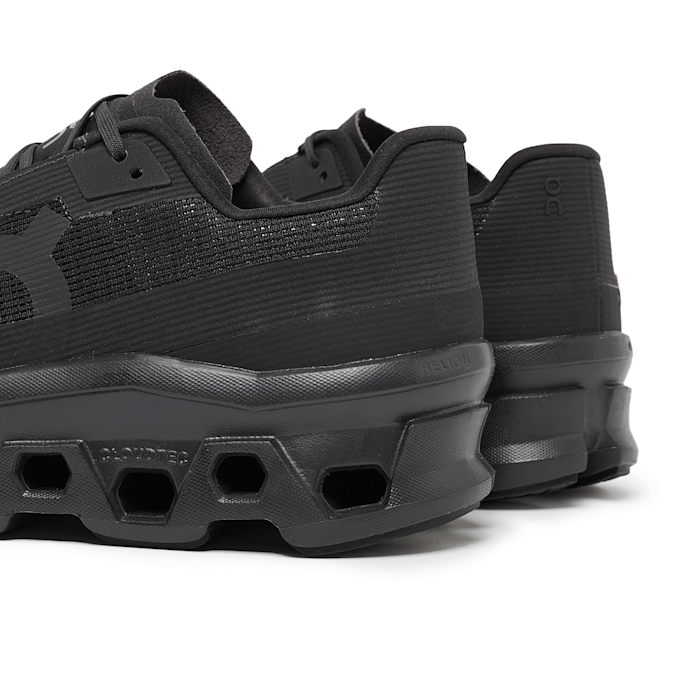 On Cloudmonster Void black 85537 5