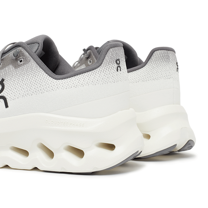 On Cloudtilt grijs 86707 6