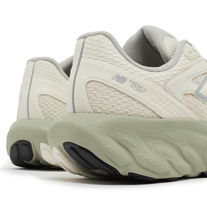 New Balance Fresh Foam Trainer beige 90098 5