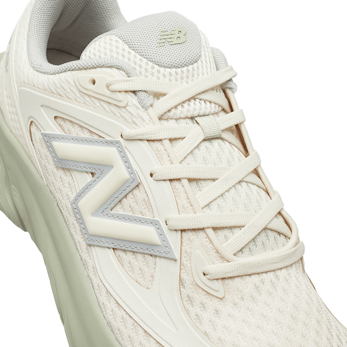 New Balance Fresh Foam Trainer beige 90098 6