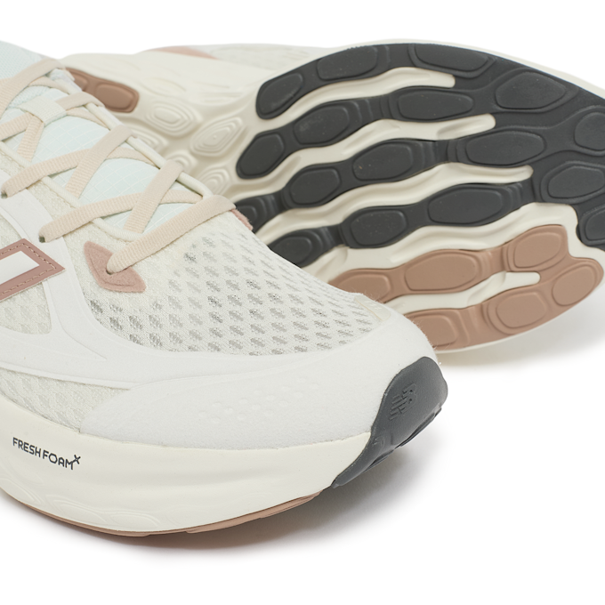New Balance Fresh Foam Trainer (UTRNAE) beige 87422 6