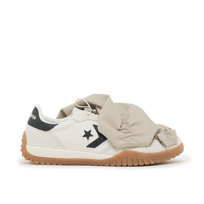 Converse Wmns Run Star Trainer Ruffle beige 85846 2