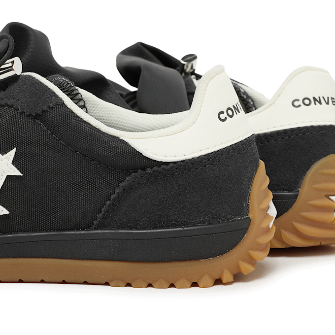 Converse Wmns Run Star Trainer Ruffle zwart 85848 5