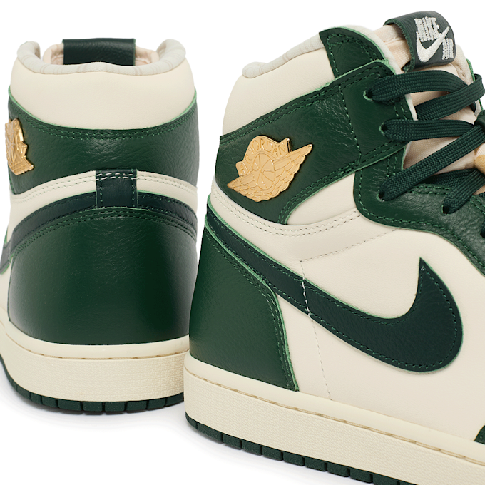 Jordan Wmns Air Jordan 1 Retro High OG "Fir Pro Green" groen 91924 6