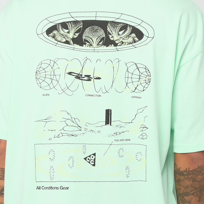 Nike   ACG Mystery Lights T-Shirt green 91976 6