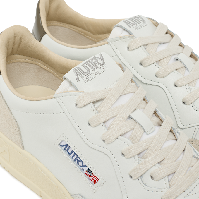 Autry Medalist Low Man LS15 white 93706 6