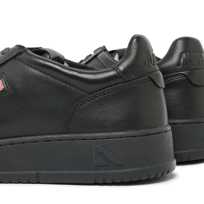 Autry Medalist Low Man SG16 black 93709 5