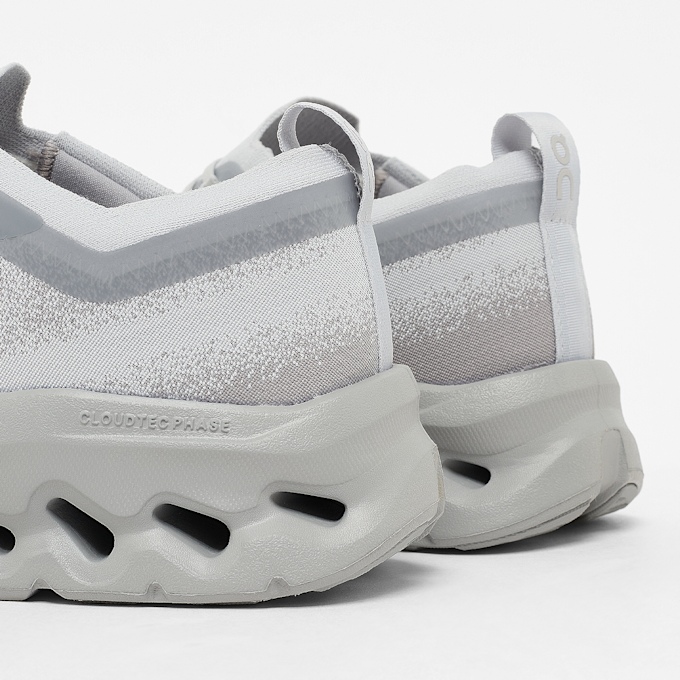 On Cloudtilt Moon grey 93933 5