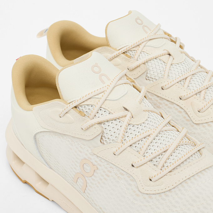 On Cloudzone Moon beige 93942 6