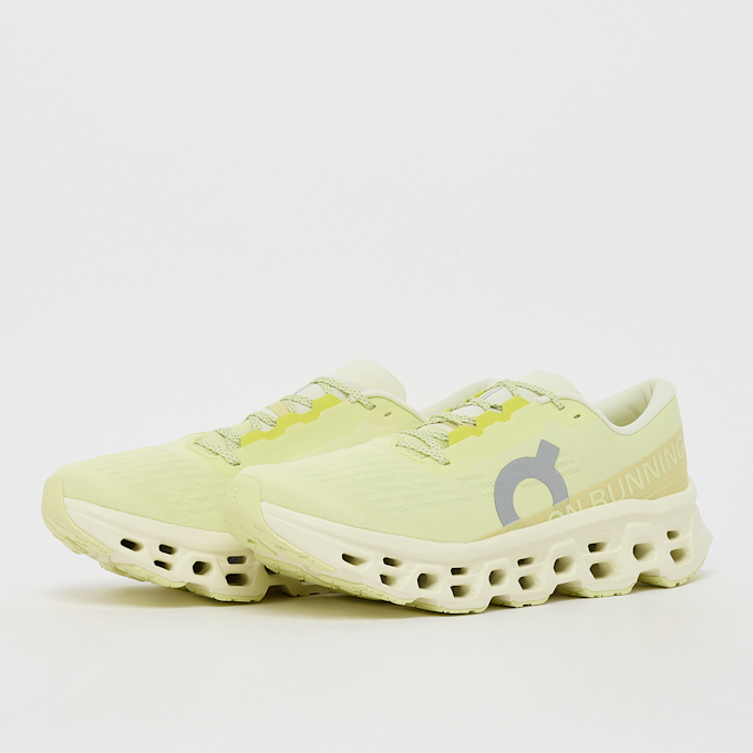 On Cloudmonster 3 geel 93946 1