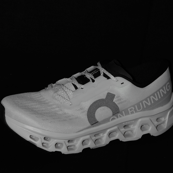 On Cloudmonster 3 wit 93948 8