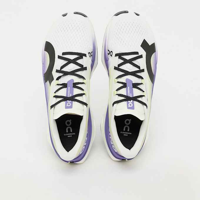 On Cloudboom Max wit 93945 4