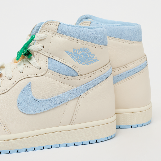 Jordan Wmns Air Jordan 1 High OG "Psychic Blue" blue 94466 6