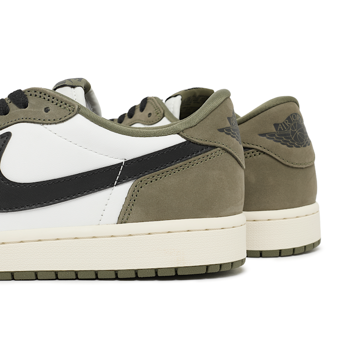 Jordan Wmns Air Jordan 1 Retro Low OG "Medium olive" grün 94463 5
