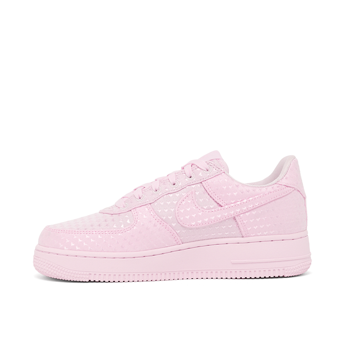 Nike Wmns Air Force 1´07 Low SE "Valentine's Day 2026" light pink 94471 3