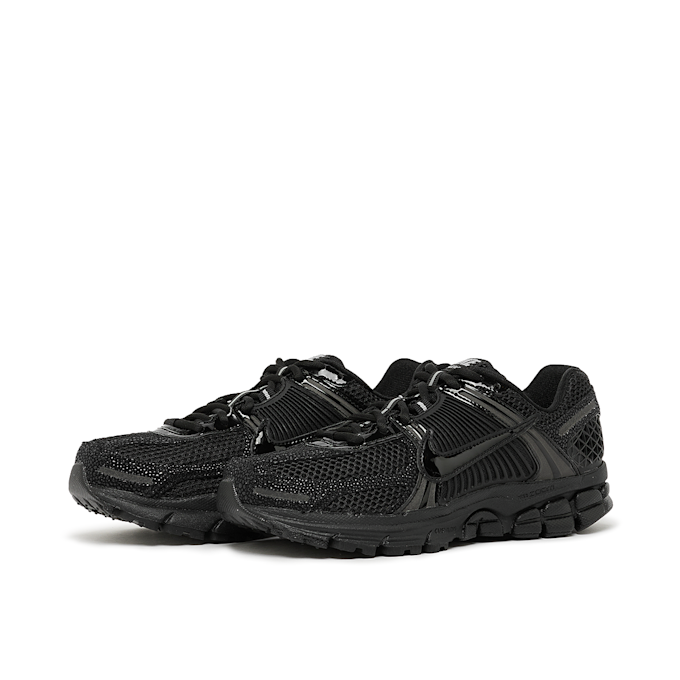Nike Wmns Zoom Vomero 5 black 94490 1