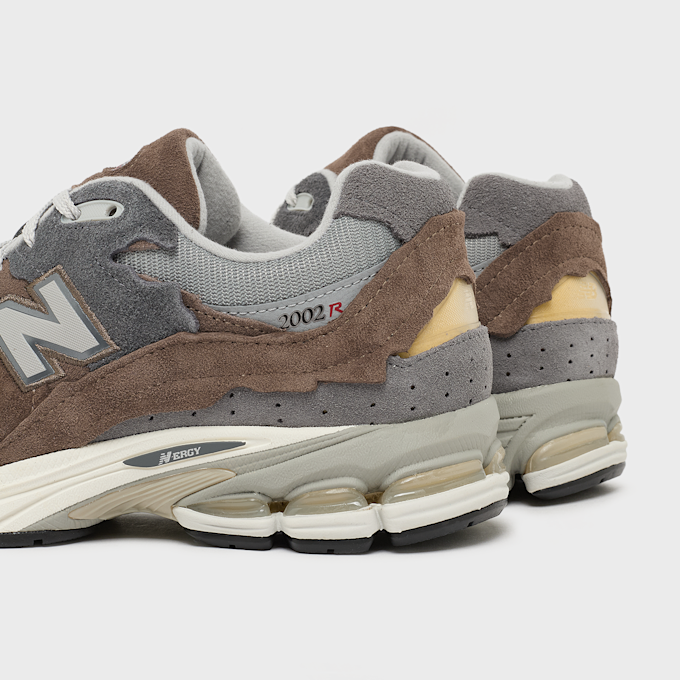 New Balance 2002 (M20024J7) brown 95104 5