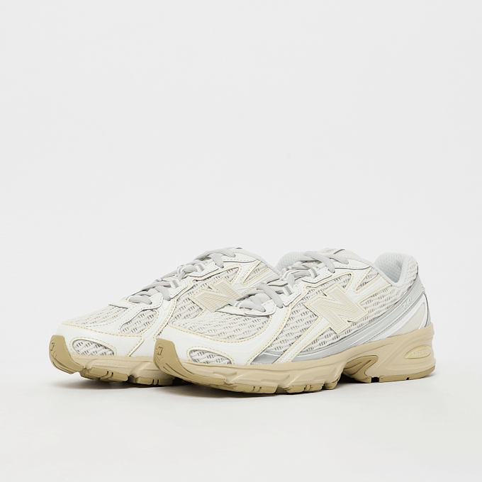 New Balance Wmns 740 beige 95506 1