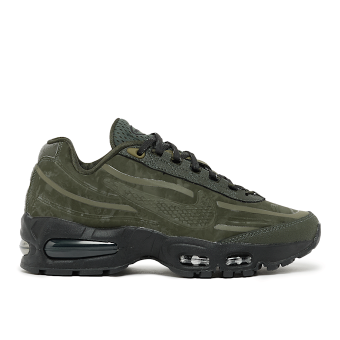 Nike x WORKSOUT Air Max 95 "Medium Olive" green 95706 2