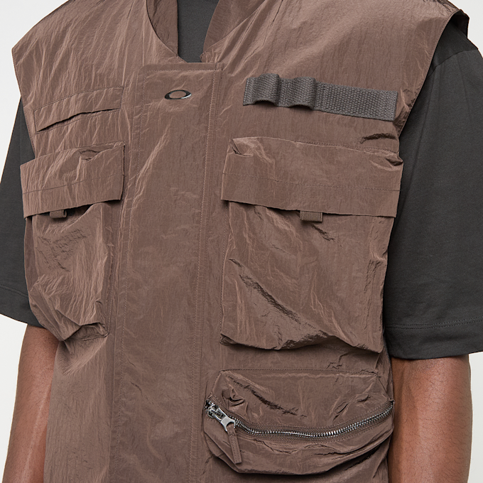 Oakley x J. Brown Reserve Momento Vest bruin 95956 3