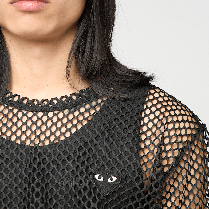 Comme des Garcons Play T-Shirt Red Emblem Mesh Black Heart zwart 96050 3