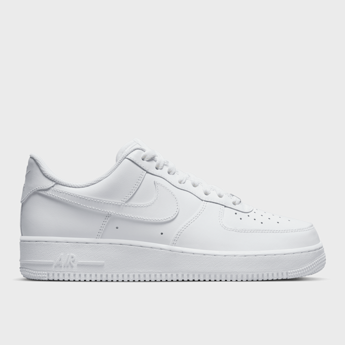Nike Air Force 1 '07 white 98028 2