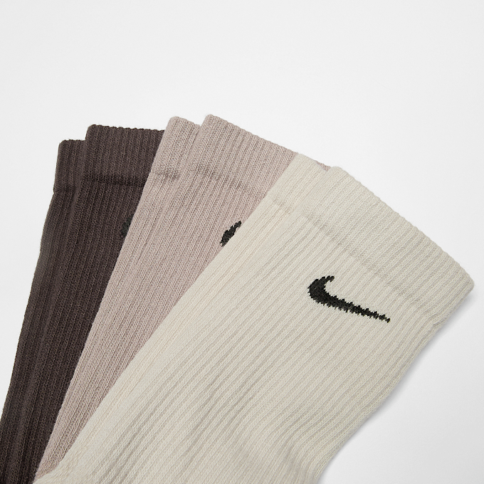Nike Everyday Elevated Crew Socks (3‑Pack) multi-colour 98061 3