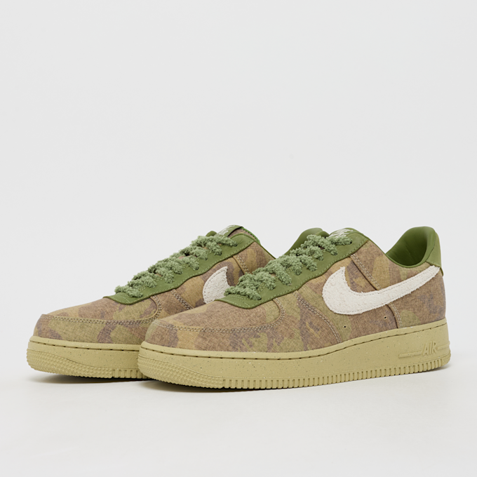 Nike Air Force 1 Low "Wheatgrass" grün 101900 1