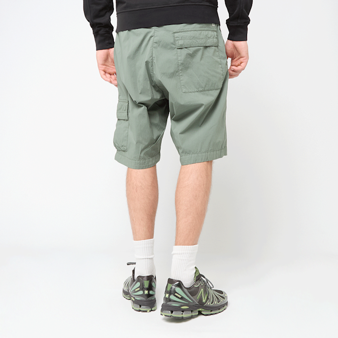 C. P. Company Cargo Bermuda green 102708 3