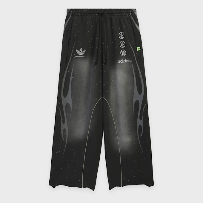 adidas Originals x Hellstar Sweatpant black 103846 1