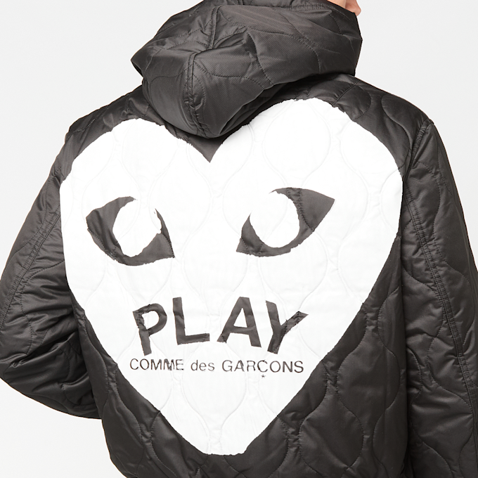 Comme des Garcons Play Black Emblem Black Heart Hoodie zwart 104459 4