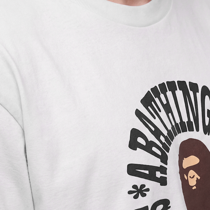 A Bathing Ape Busy Works Logo Relaxed Fit Tee white 104961 3