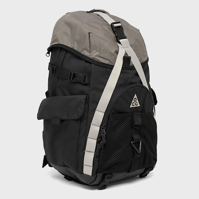 Nike ACG "Daymax" Backpack (25L) black 105629 2