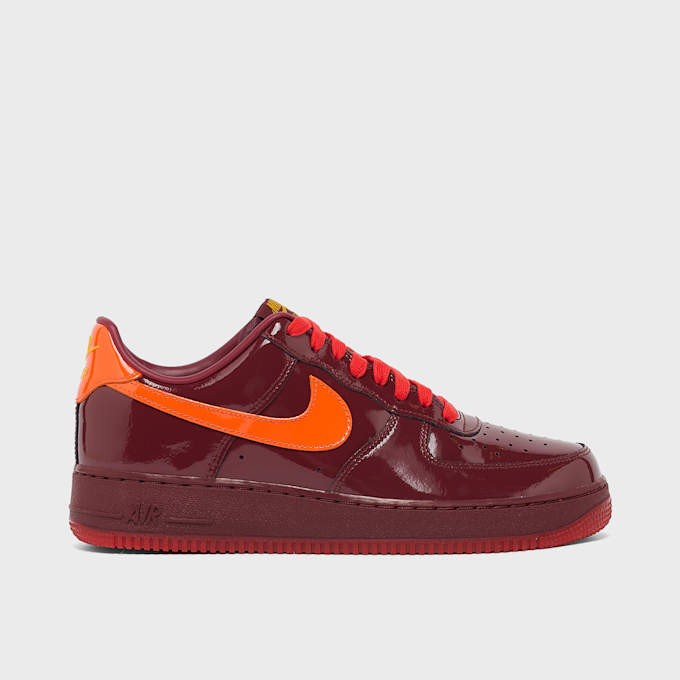 Nike   Wmns Air Force 1 Low Patent Leather "Dark Team Red" rood 106173 2