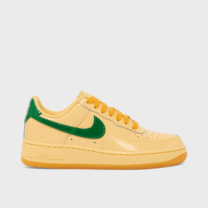 Nike   Wmns Air Force 1 Low Patent Leather "Topaz Gold" geel 106175 2