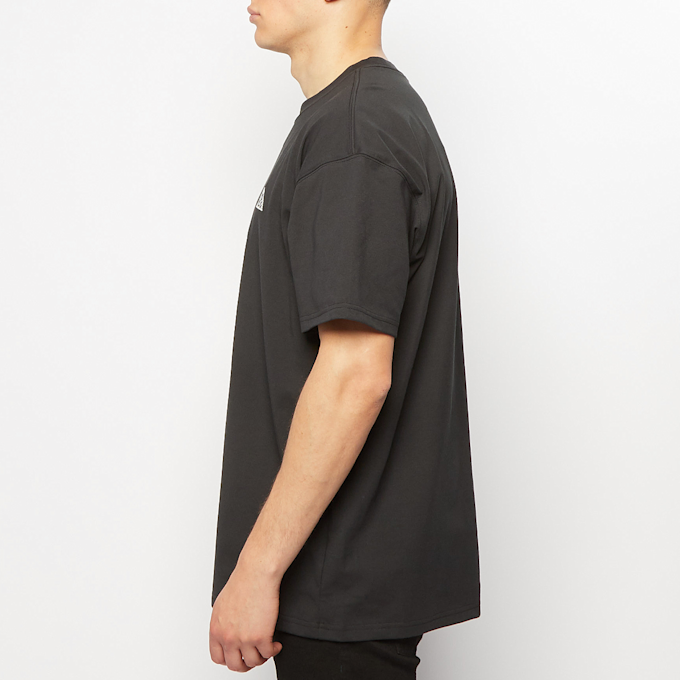 Nike   ACG LBR Tee zwart 58920 3