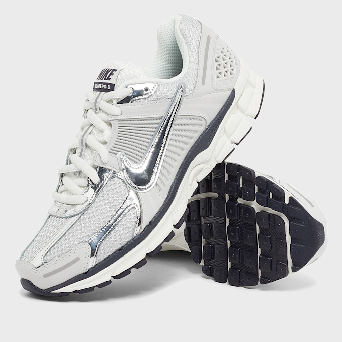 Nike   Wmns Zoom Vomero 5 "Metallic Silver" grijs 78498 8