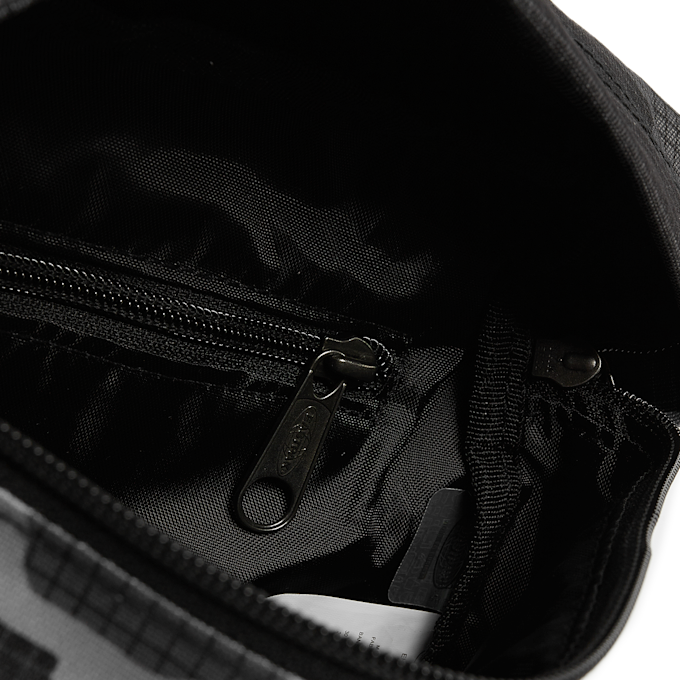 UNDERCOVER x Eastpak Accessory Bag black 79046 6