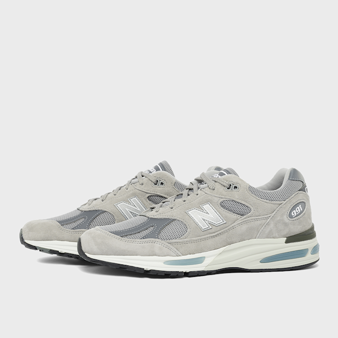 New Balance 991v2 "Rock Ridge" grau 84209 1