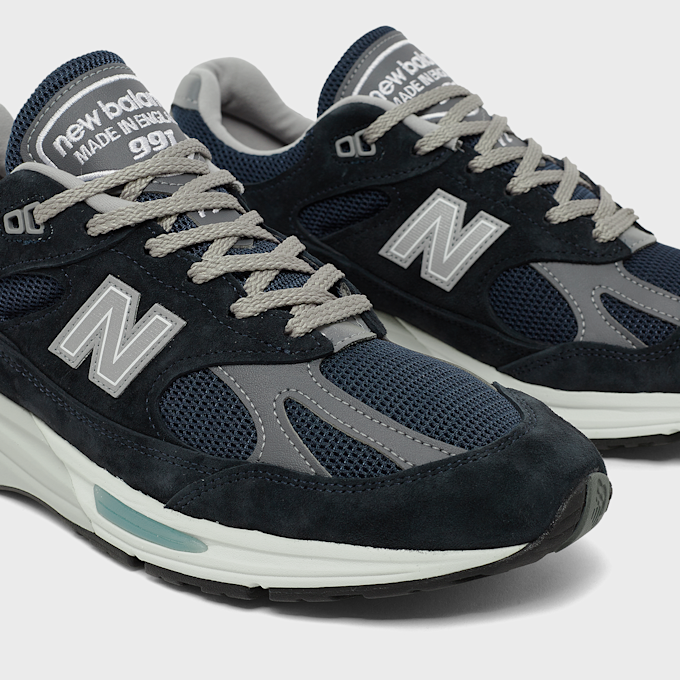 New Balance 991v2 (U991NV2) blue 84216 5
