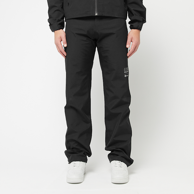 MM6 Maison Margiela x Salomon Pants 5 Pockets Gore Tex black 88308 2