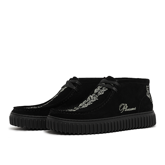 Clarks x PLEASURES Torhill Woven zwart 85452 1